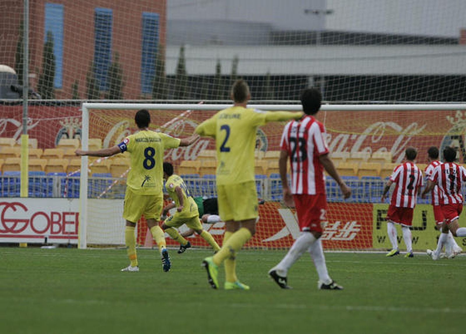 El Almería se deja remontar ante el Villarreal B (2-1). / LOF