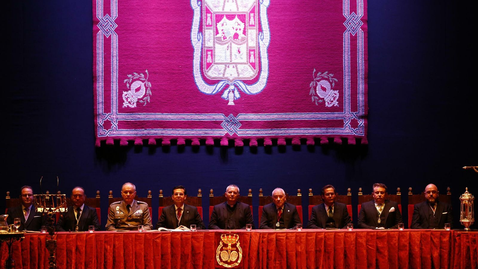 El pregón se celebró en el Teatro Isabel La Católica.