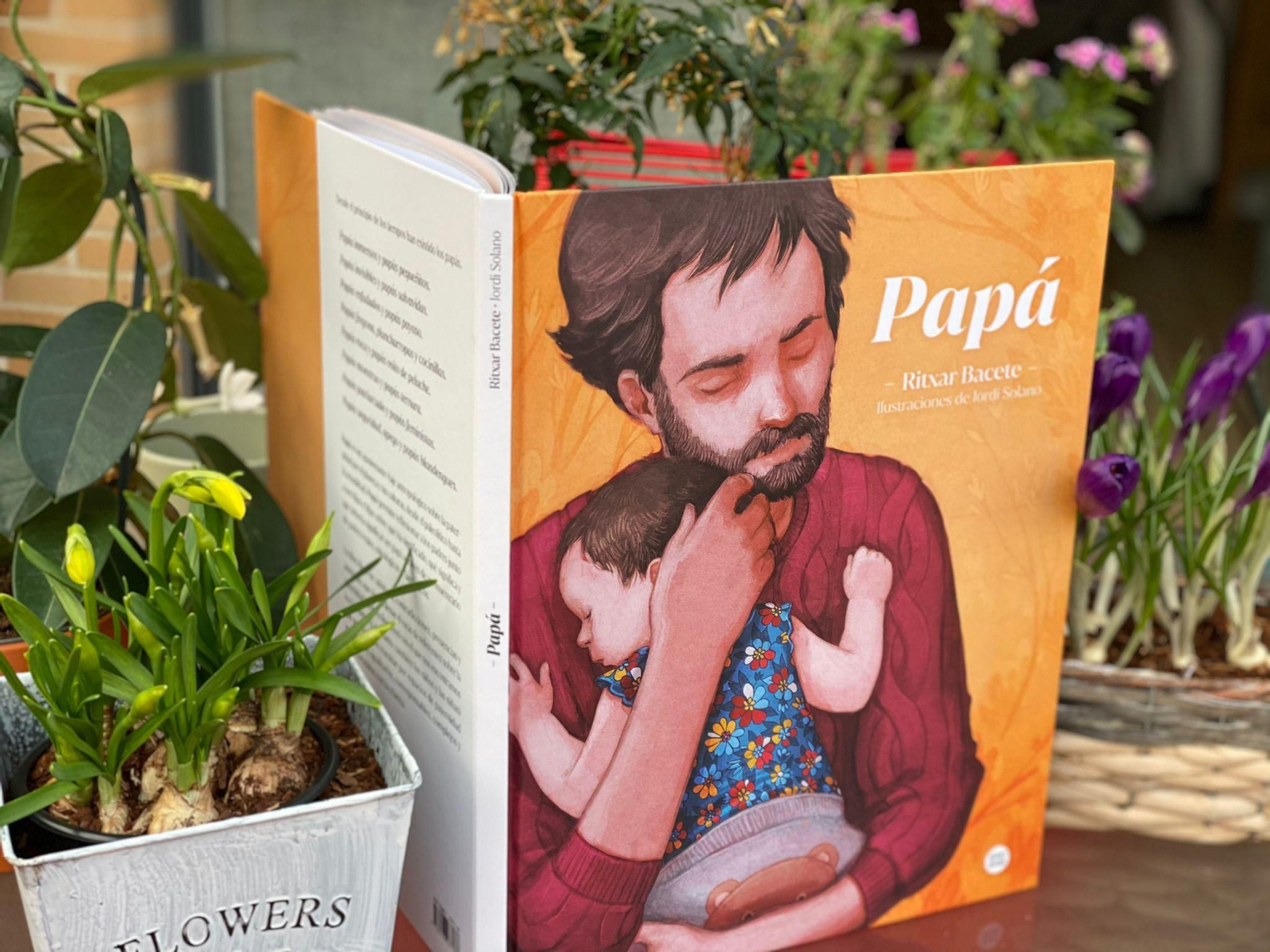Portada de 'Papá', de Ritxar Bacete y Jordi Solano.
