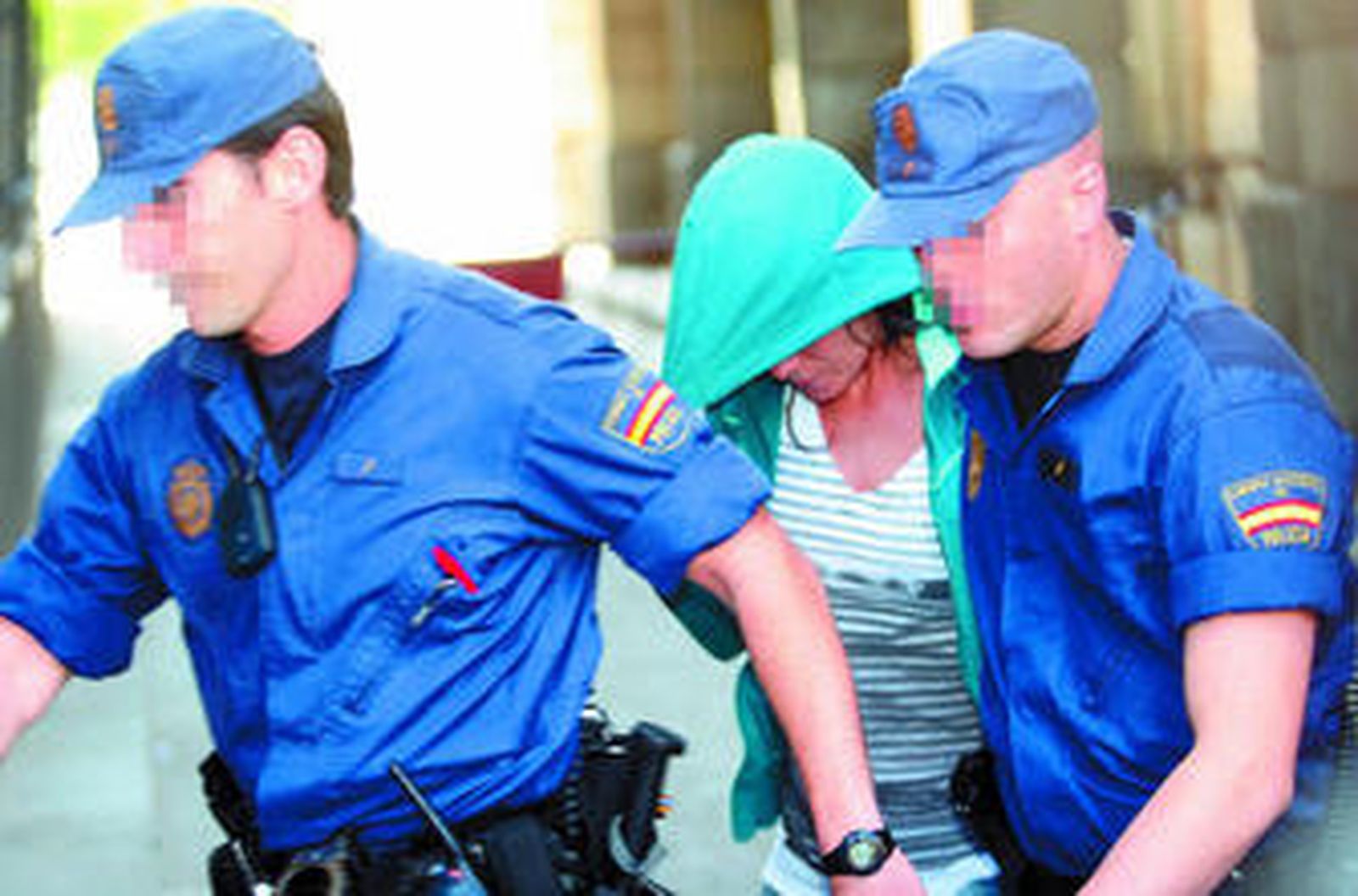 María García, la novia del hermano del principal sospechoso, el pasado martes en los juzgados.