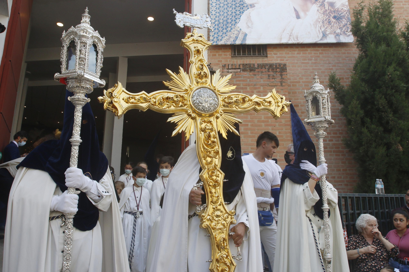 Lunes Santo en Córdoba: La procesión de la Estrella, en imágenes