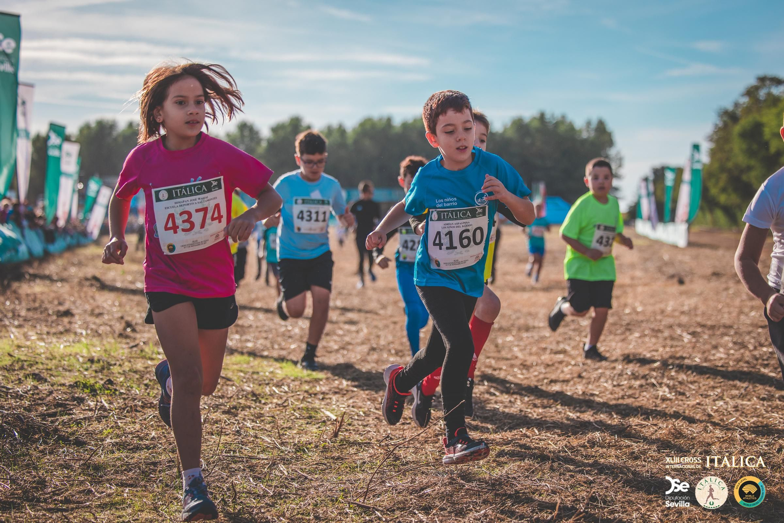 Búscate en las fotos del Cross de Itálica 2025 | 9