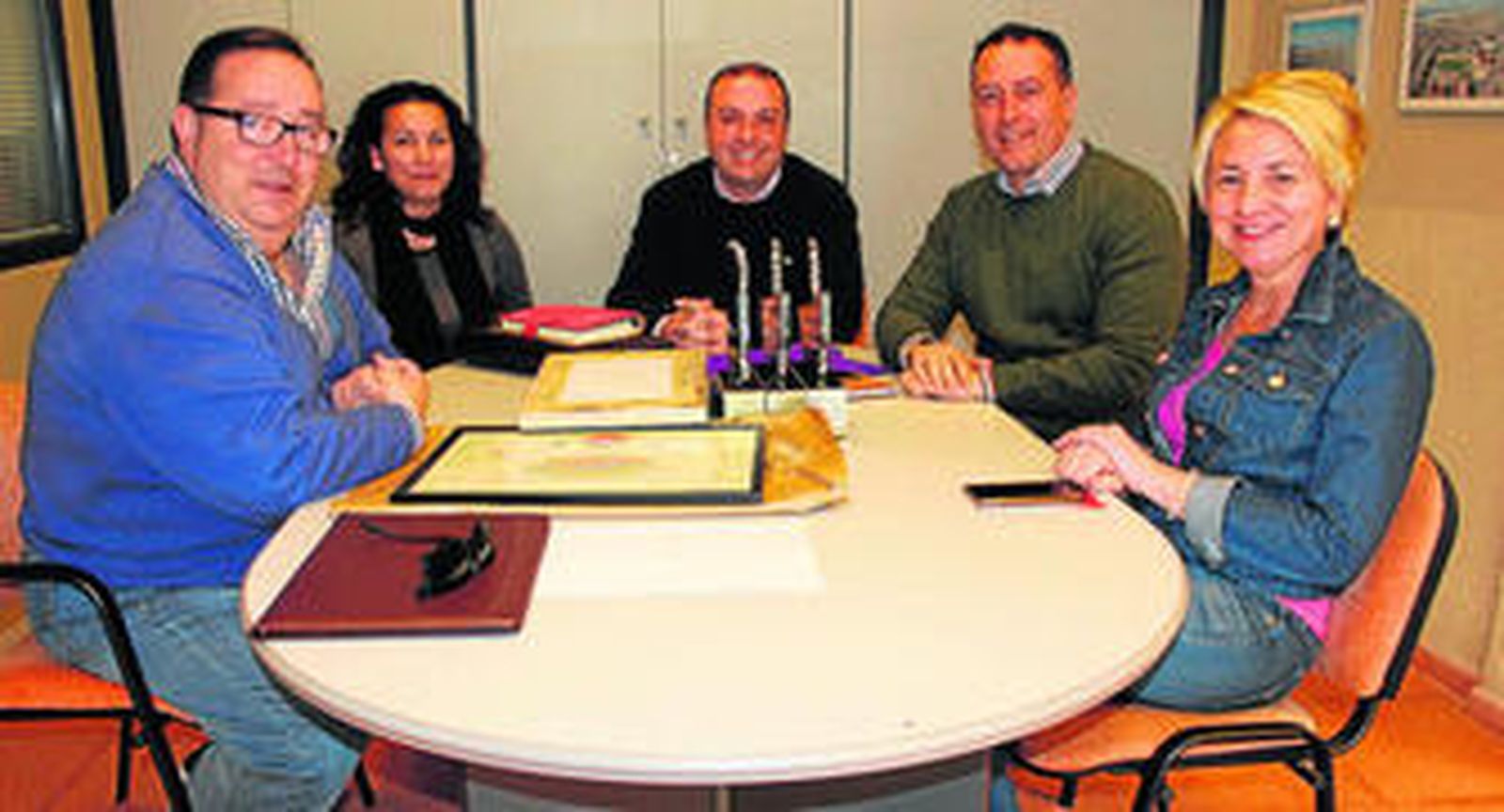 Reunión entre el Ayuntamiento de Roquetas de Mar y la empresa Hidralia.