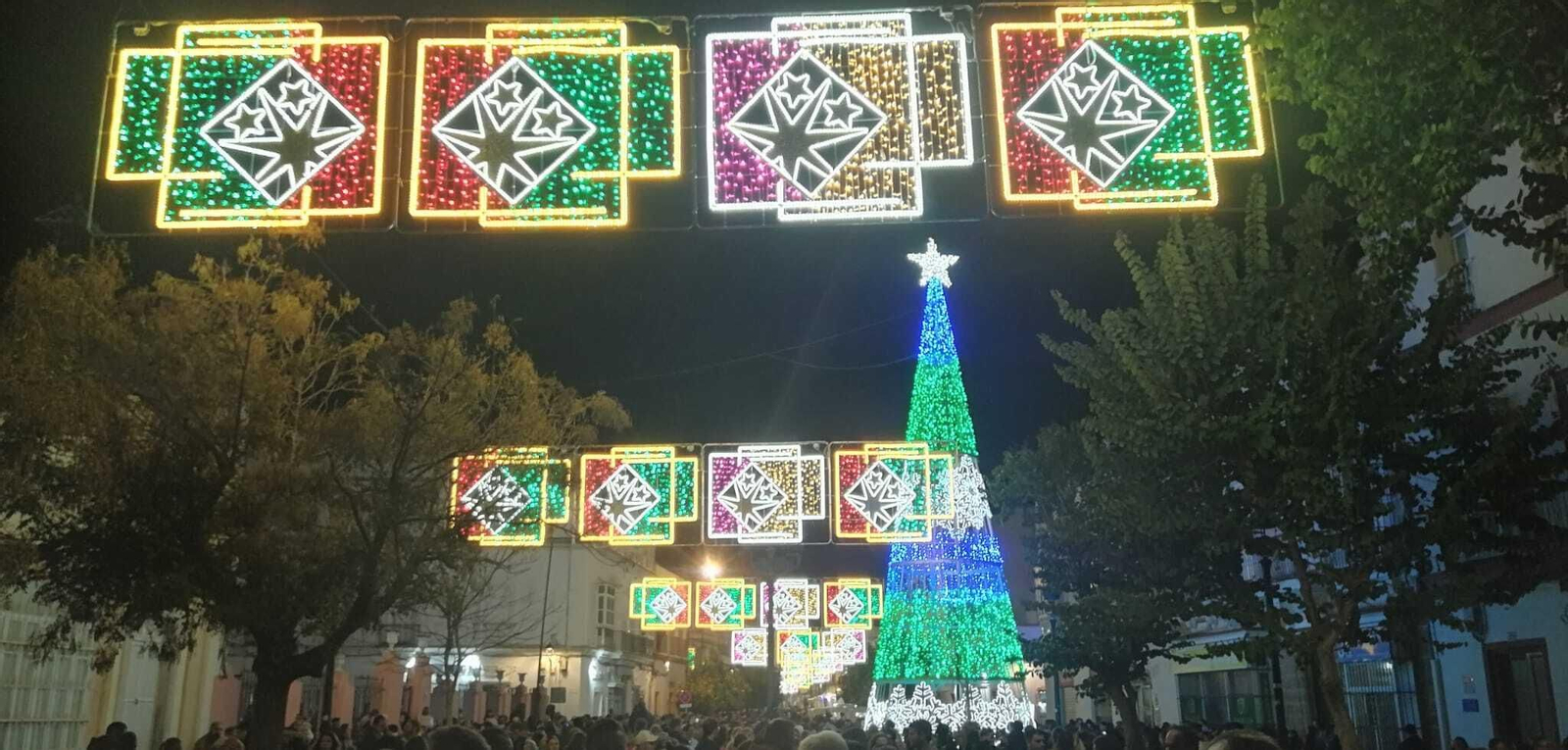 Así se ha recibido a la Navidad en Puerto Real Así se ha recibido a la Navidad en Puerto Real