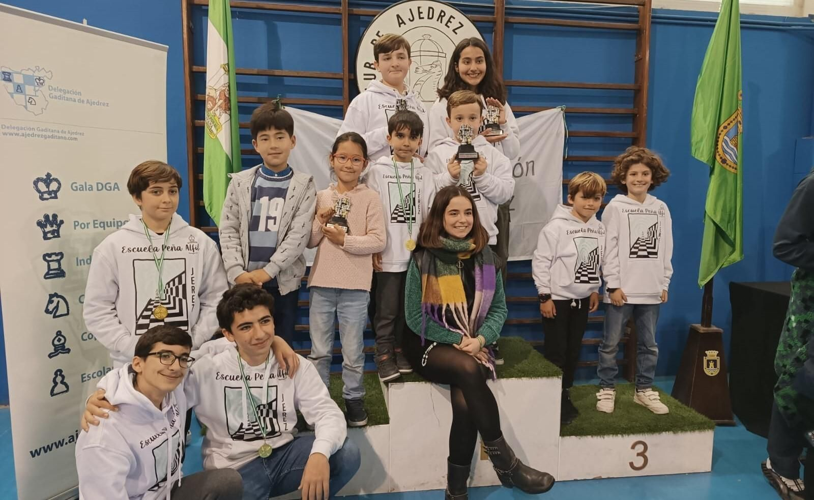 Equipo de la Peña Alfil que participó en el Provincial.