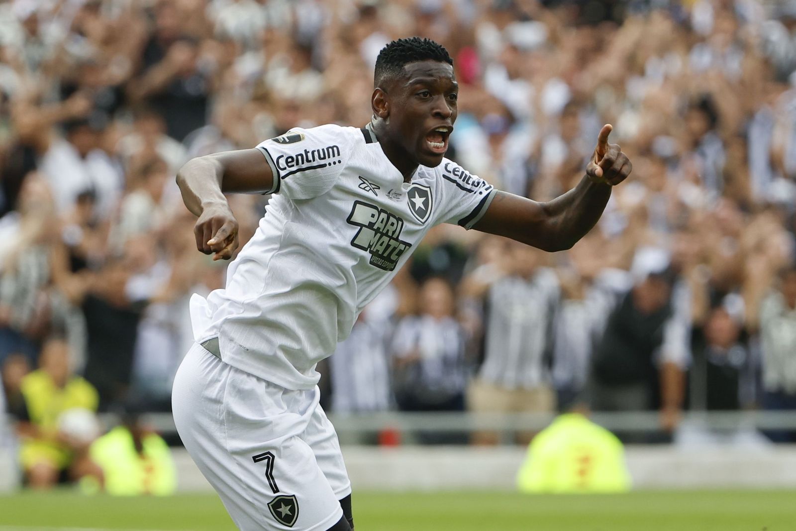 Las fotos de una final de la Libertadores histórica; Botafogo, campeón con 10, ante Atlético Mineiro