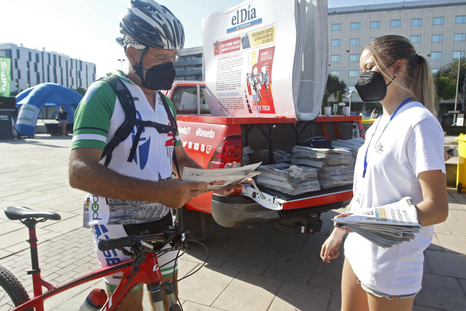 La otra cara de La Vuelta, en fotografías
