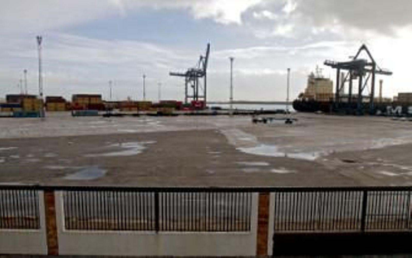 El parking del muelle será el más barato y ofrecerá alquiler de bicis