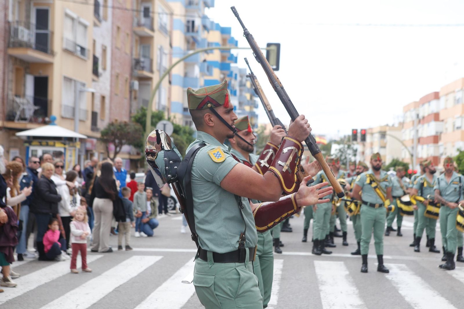 Fotos del Lunes Santo en Algeciras: La legión