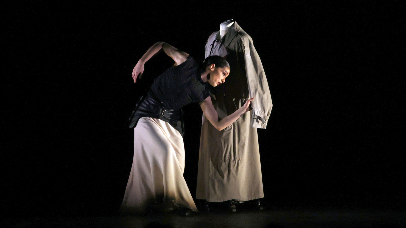 Sara Jiménez con 'Ave de Plata' en los Museos de la Atalaya