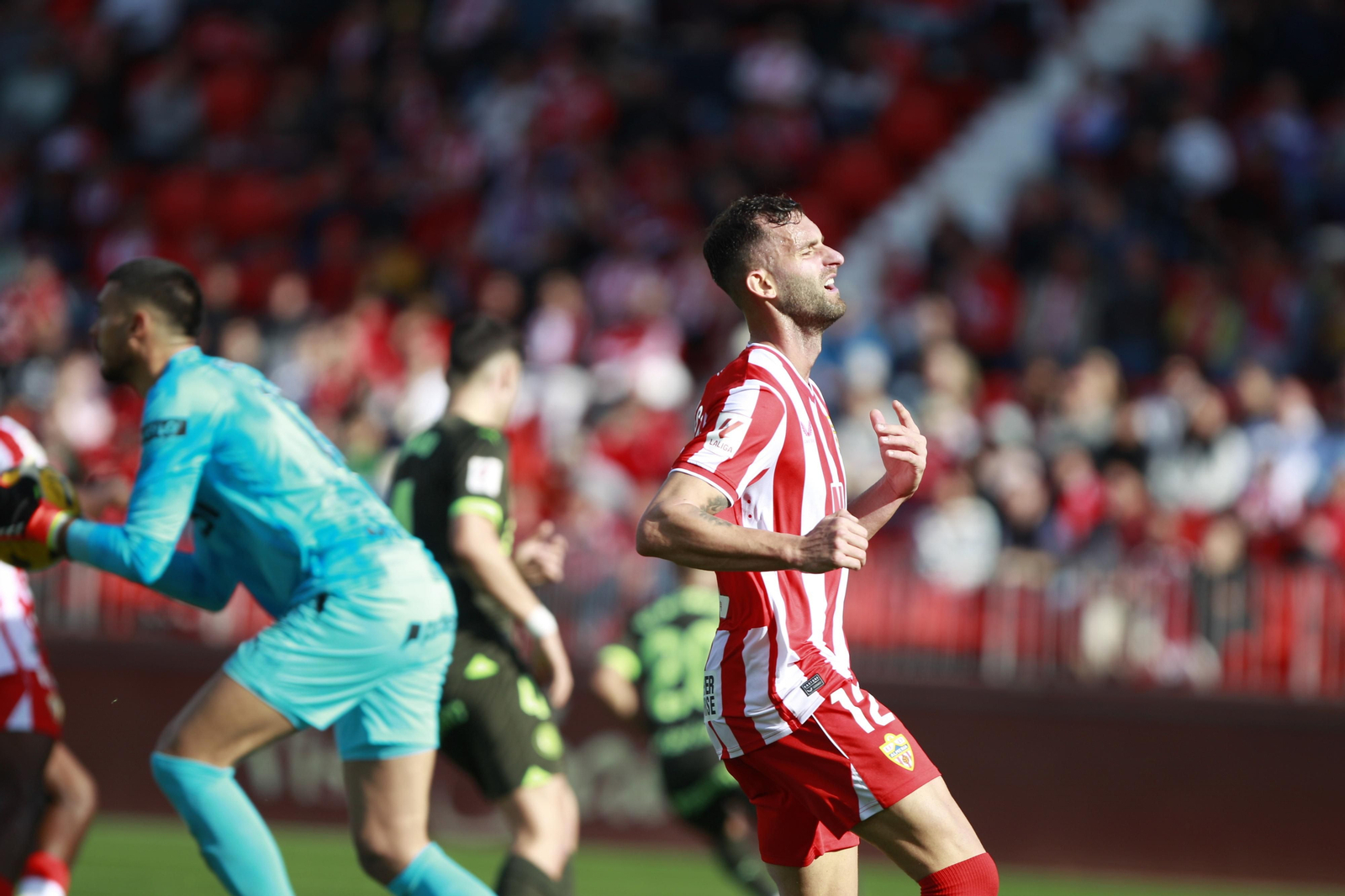 Las mejores imágenes del partido de fútbol U.D. Almería-Girona F.C.