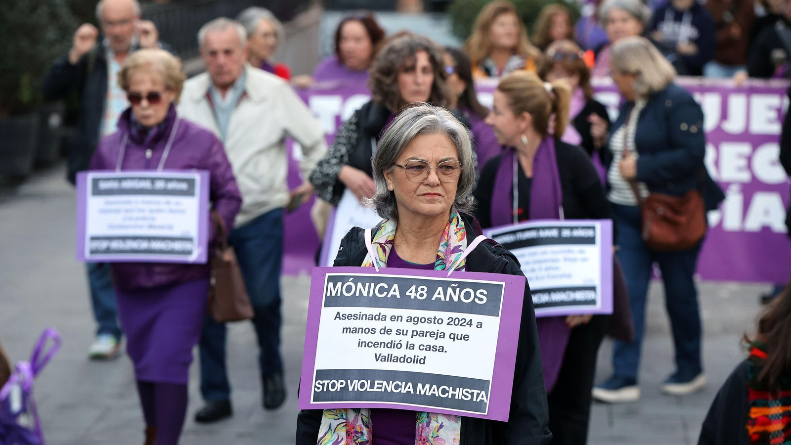 Imágenes de la manifestación del 25N 2024 en Jerez