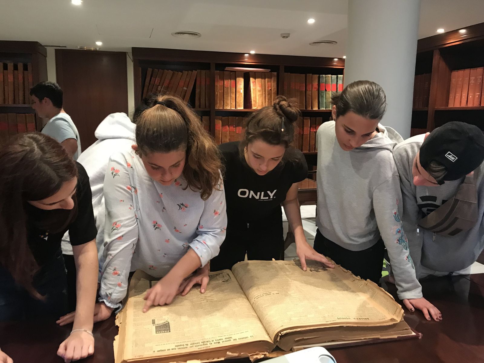 El IES Antonio Muro de Puerto Real visita Diario de Cádiz