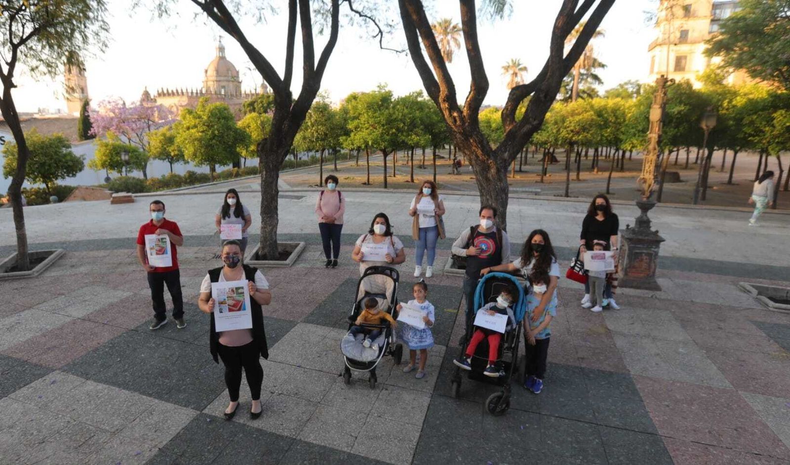 Familias del CAIT del San Juan Grande que denuncian el cambio de centro.