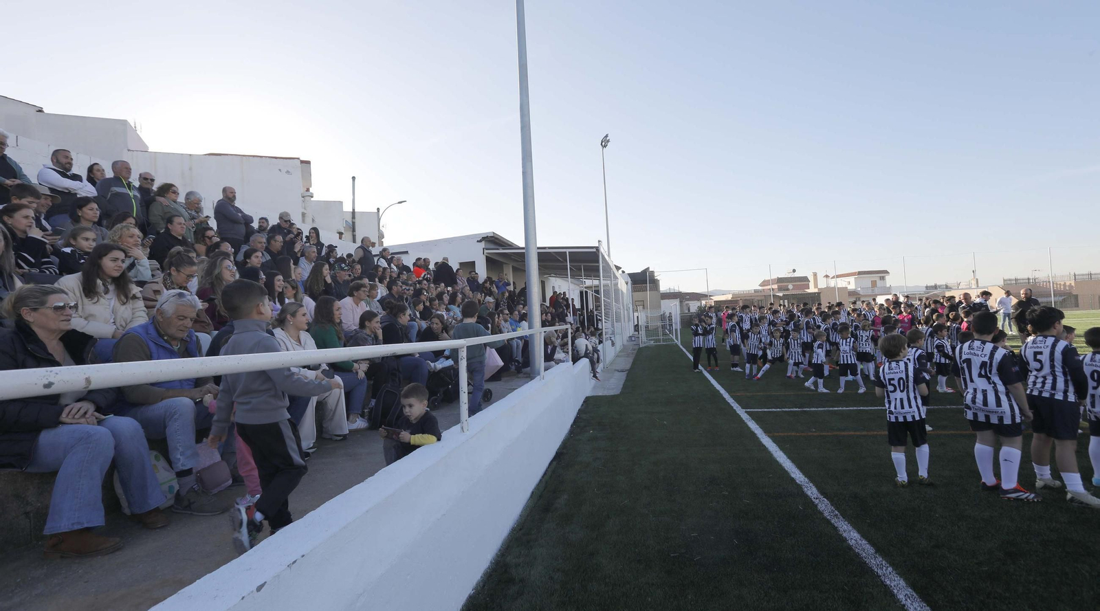 Las fotos de la inauguración del césped artificial del campo Teodosio Tomás del Loluba de Algeciras Las fotos de la inauguración del césped artificial del campo Teodosio Tomás del Loluba de Algeciras