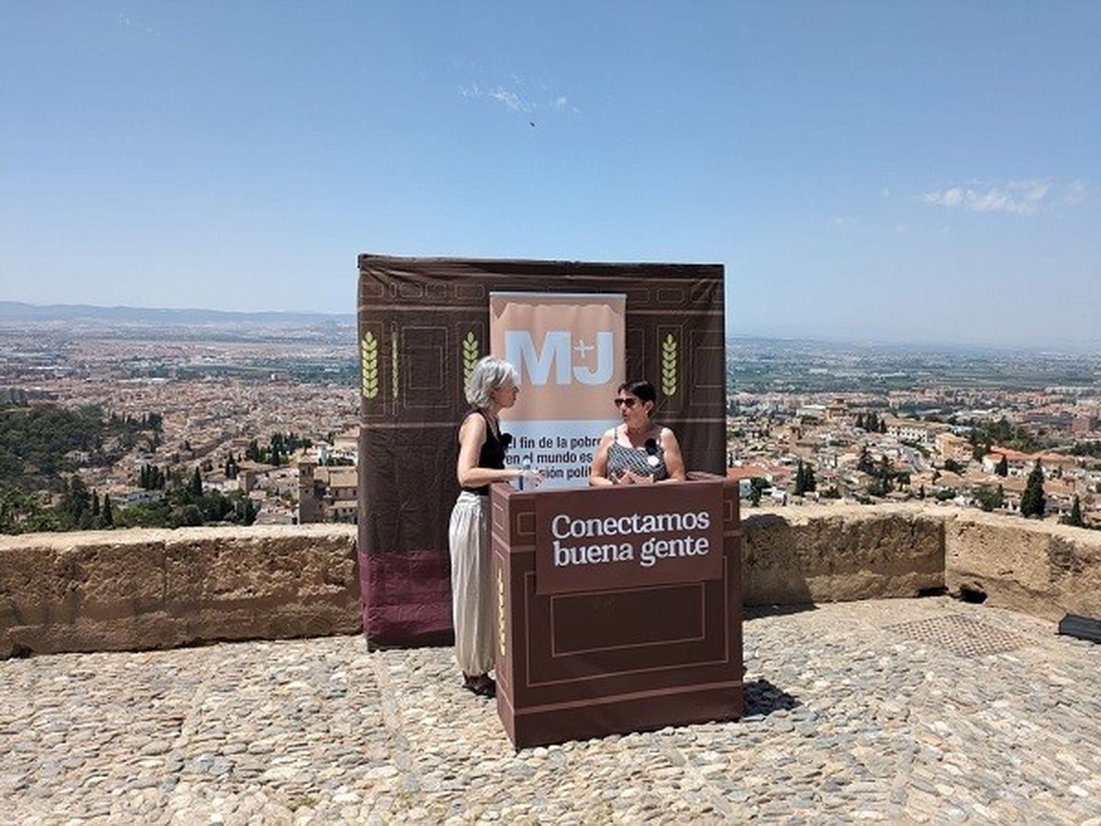 Por un Mundo Más Justo reivindica en Granada la sanidad pública y la atención a la salud mental