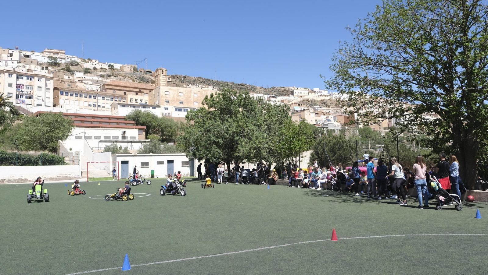 Imágenes de los juegos infantiles en las Fiestas de Abla