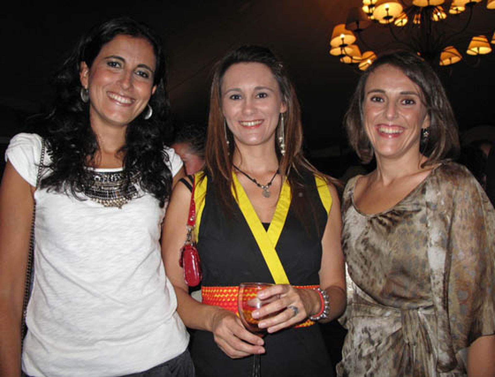 Amparo Gamero, María Cabaleiro y Nuria Gómez.

Foto: Victoria Ramírez