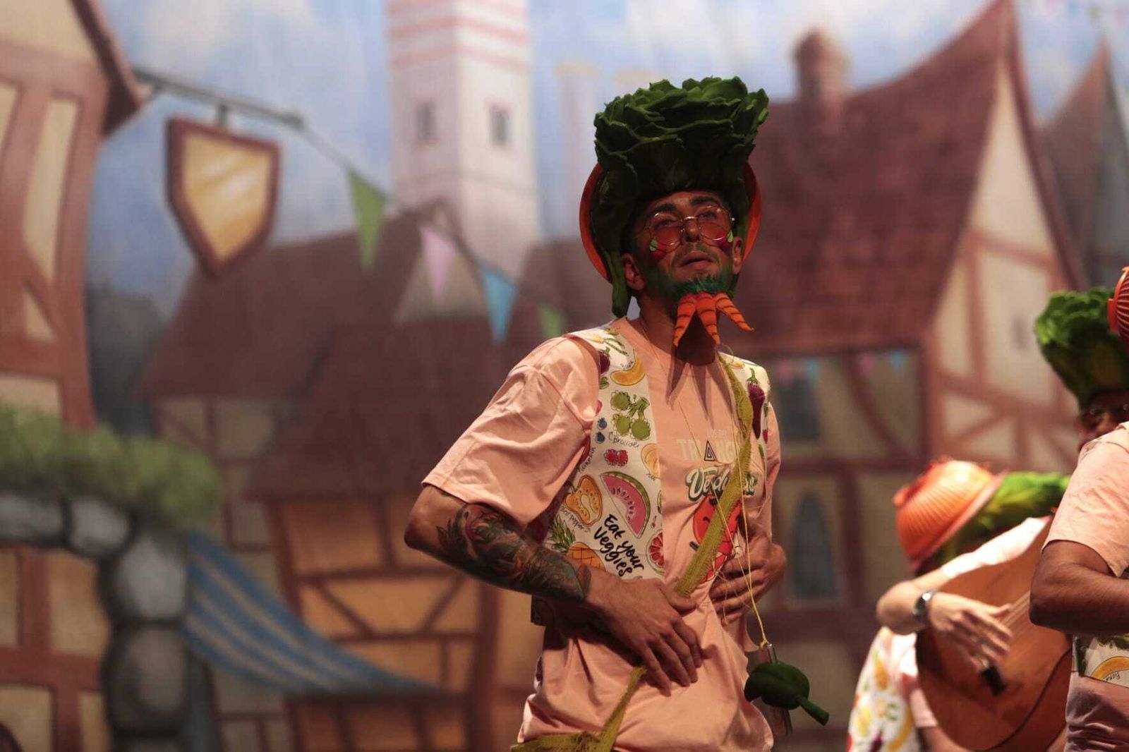 Chirigota "Los del triángulo de las verduras".