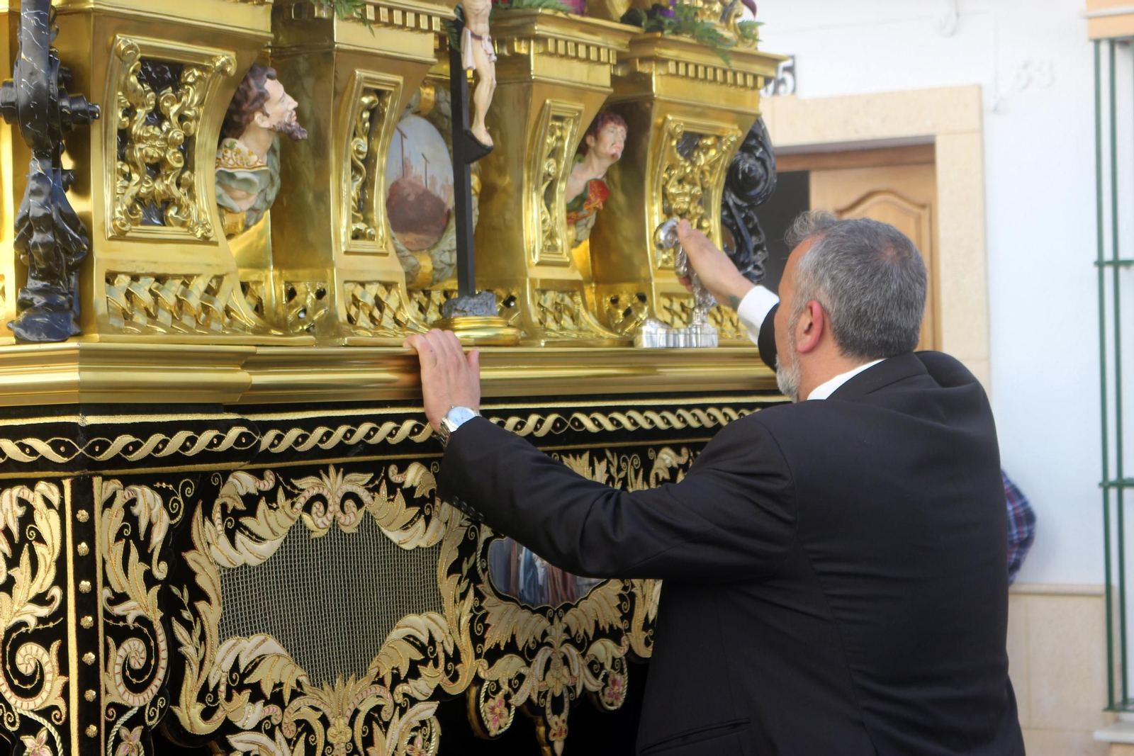 Las imágenes del Lunes Santo en Puerto Real 2023: Los Dolores