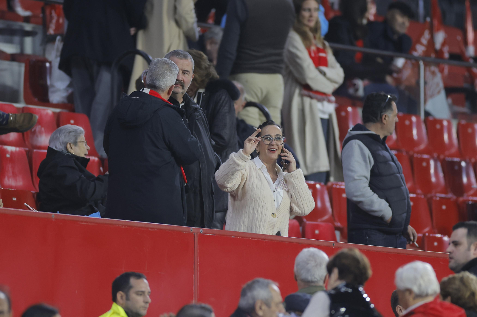 Búscate en las fotos del Sevilla Fc- PSV