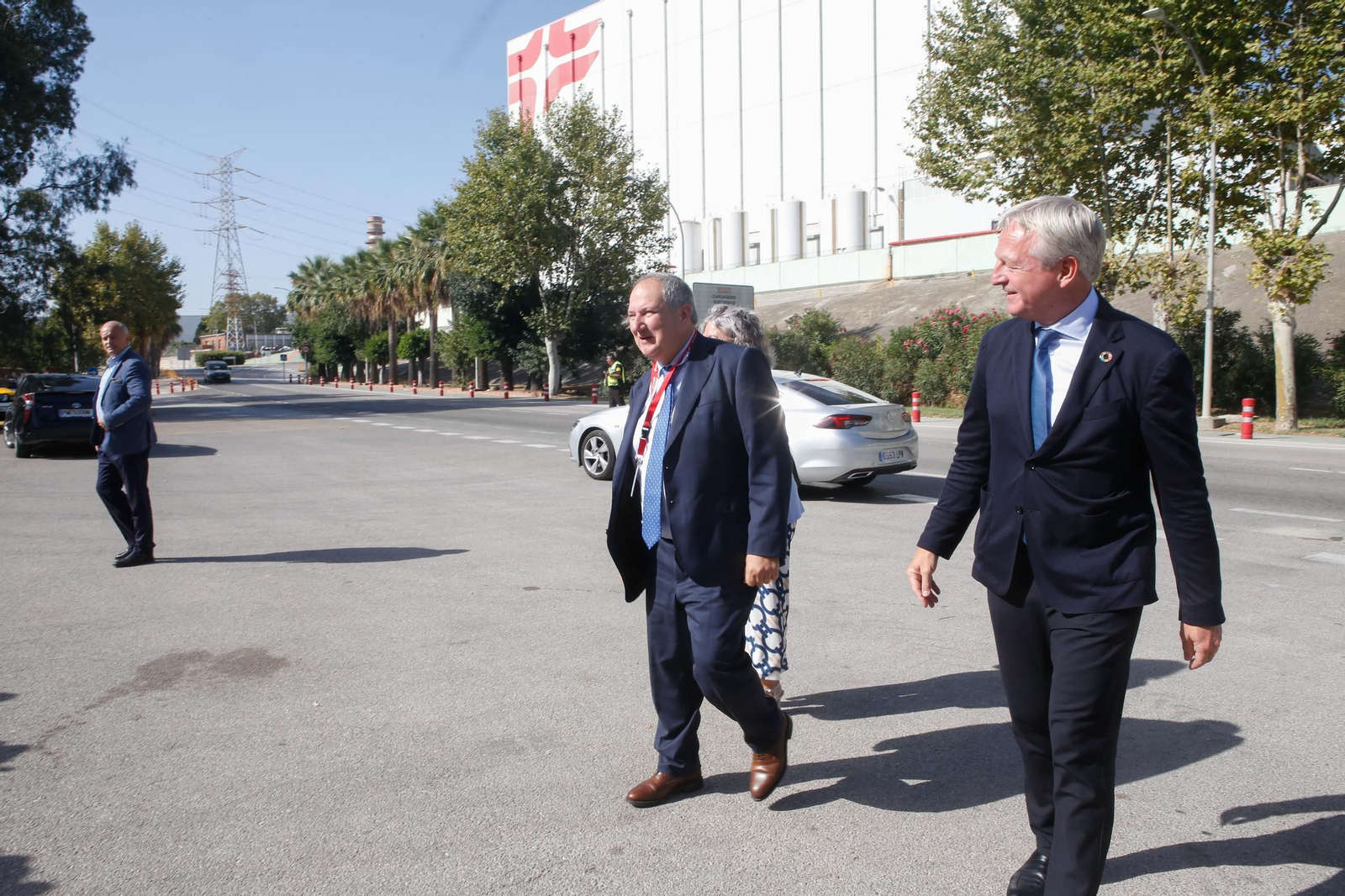 Visita del ministro de Industria al parque de Cepsa en San Roque para conocer sus proyectos de hidrógeno verde Visita del ministro de Industria al parque de Cepsa en San Roque para conocer sus proyectos de hidrógeno verde