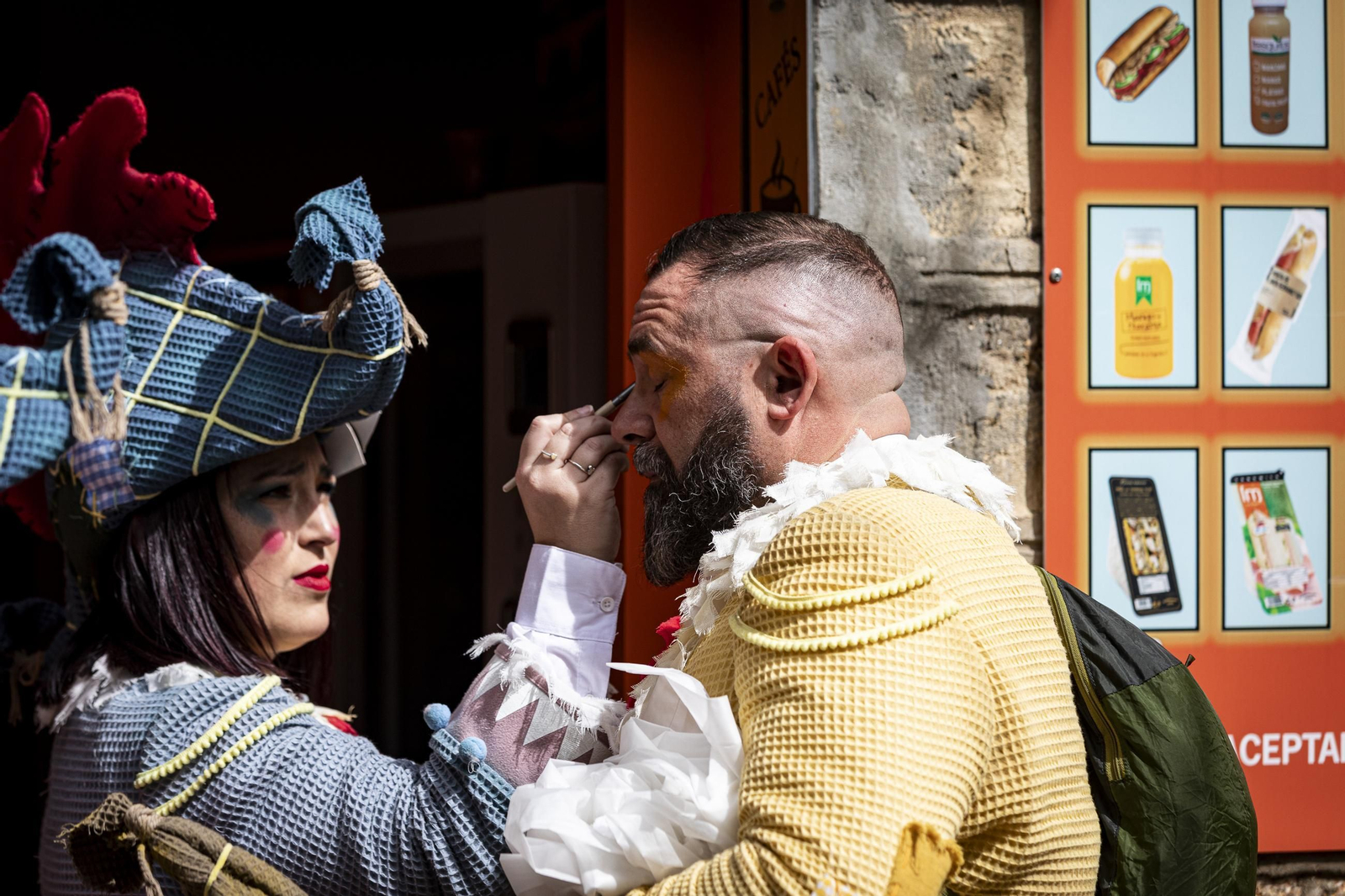 Las imágenes del segundo sábado de Carnaval de Cádiz 2025: Carrusel de coros bajo la lluvia