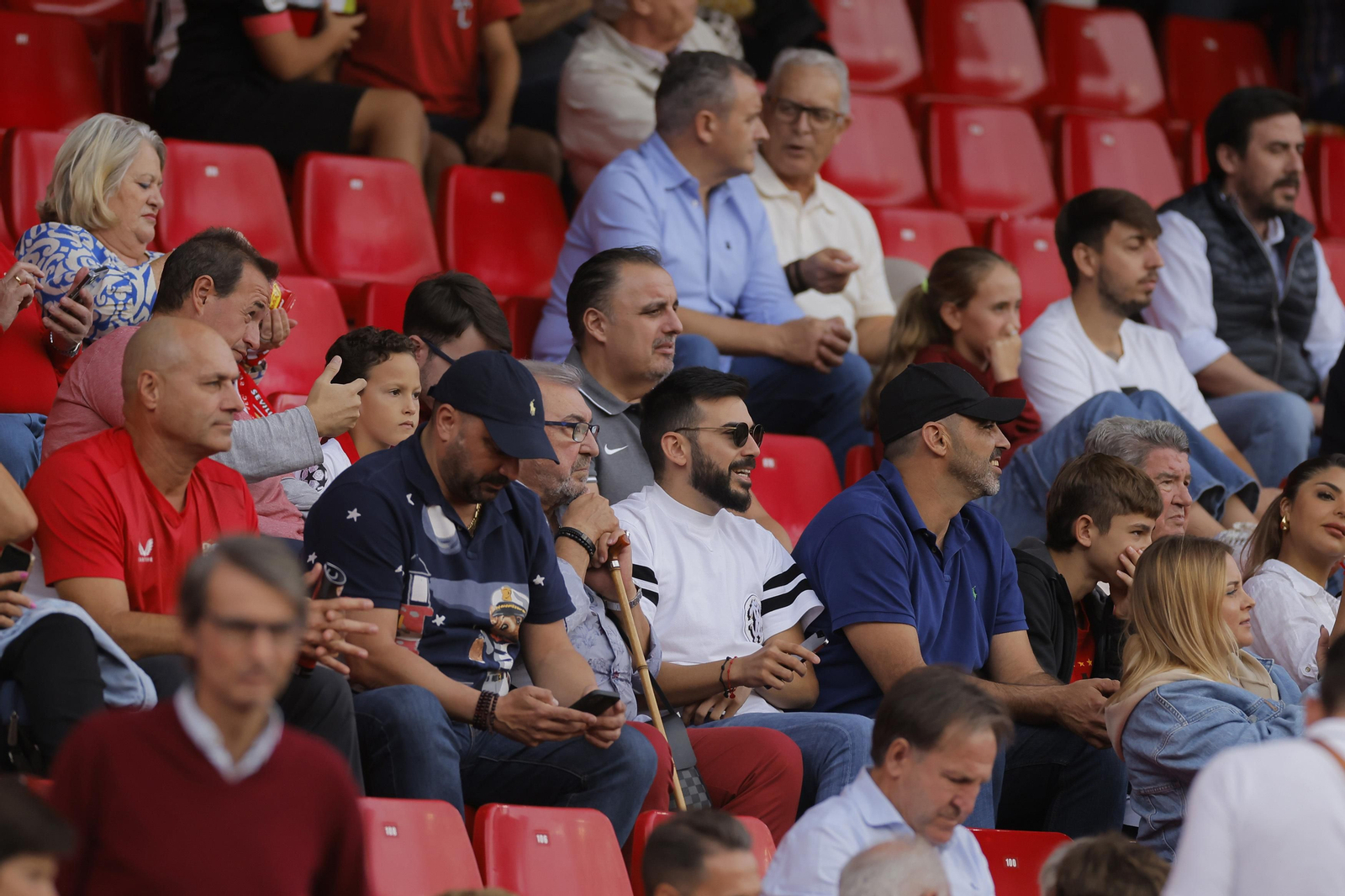 Búscate en las fotos del Sevilla-Madrid