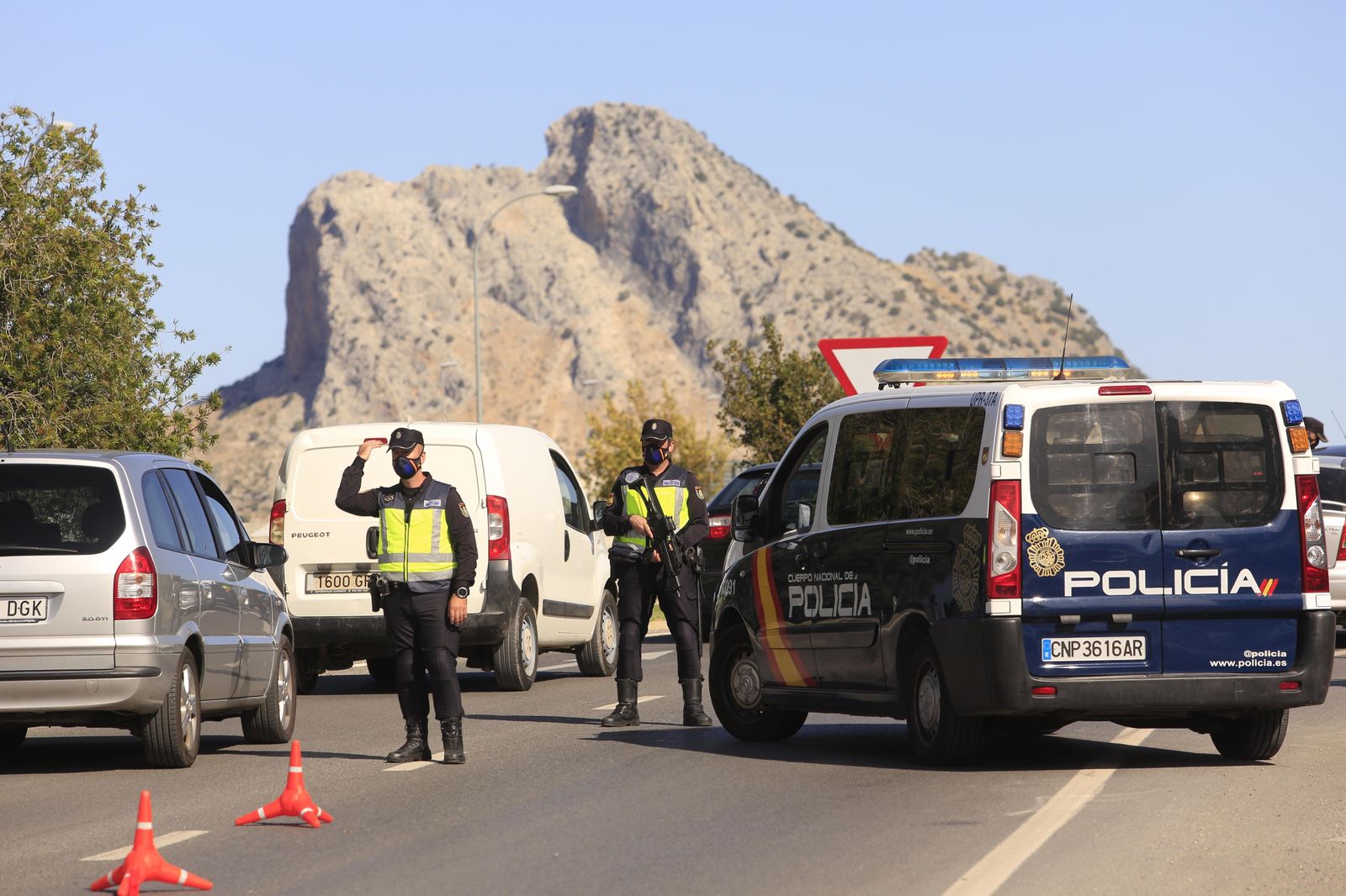 Controles a la salida de Antequera por el polígono industrial.