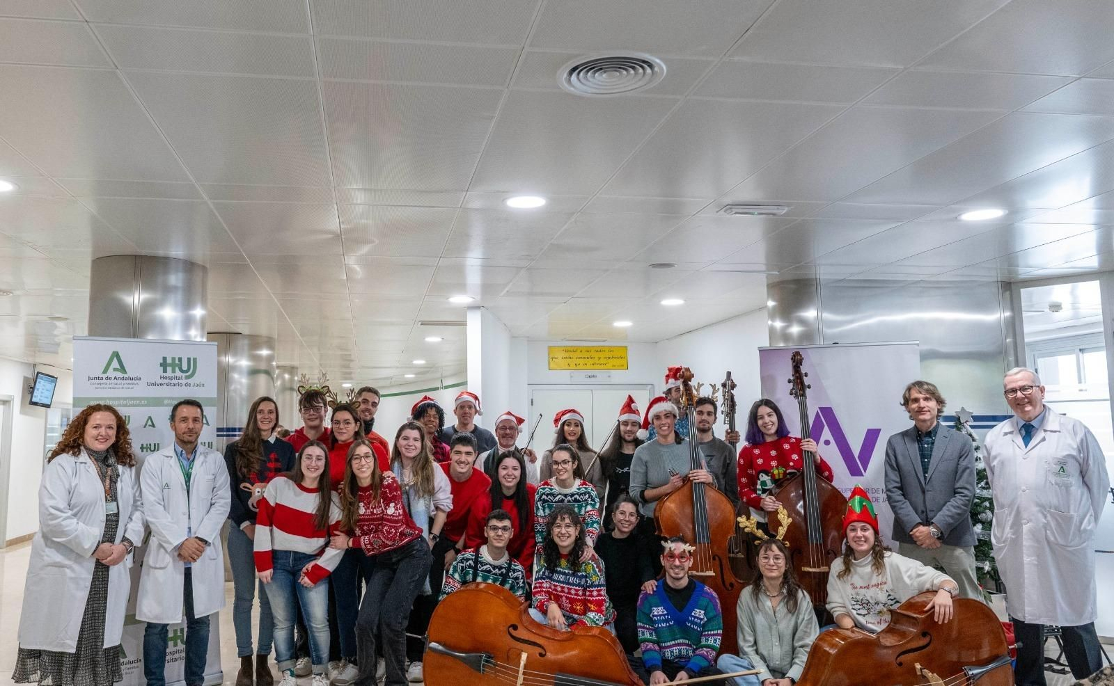 Magia, música y menús especiales: así celebra el Hospital de Jaén las navidades