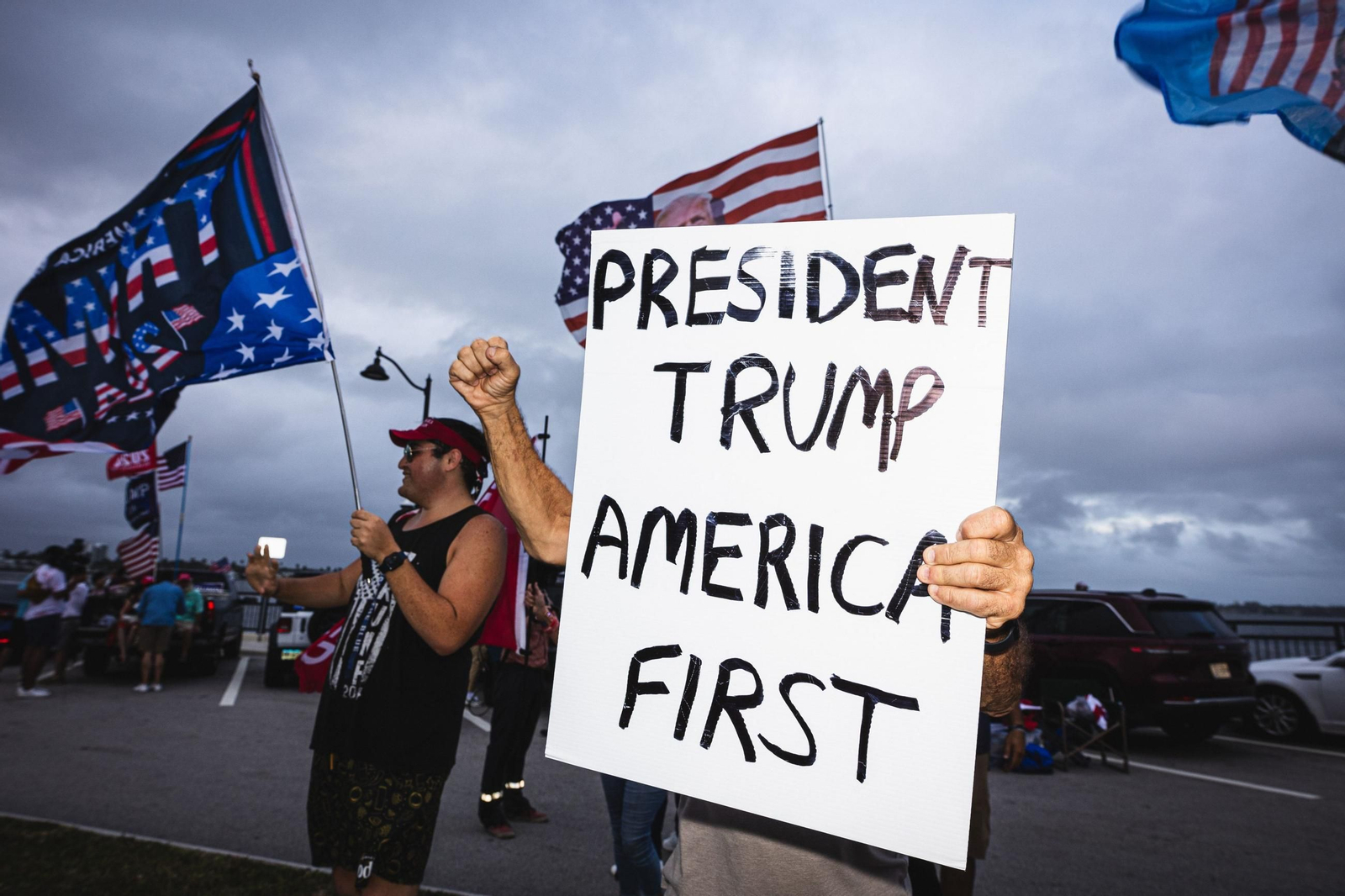 Seguidores de Donald Trump en West Palm Beach, Florida. Seguidores de Donald Trump en West Palm Beach, Florida.