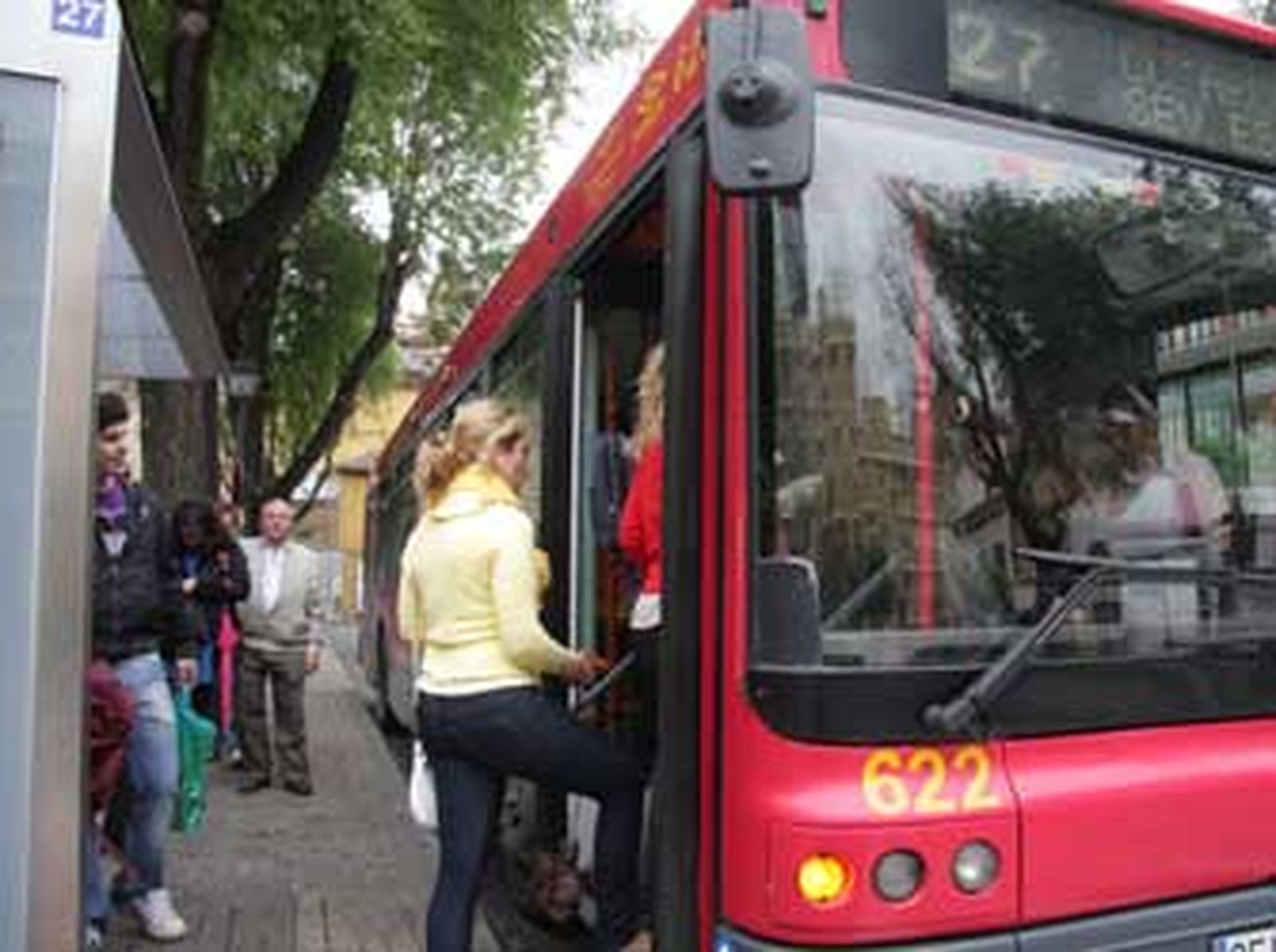 CCOO convoca paros "parciales" en Tussam para el Viernes de Dolores