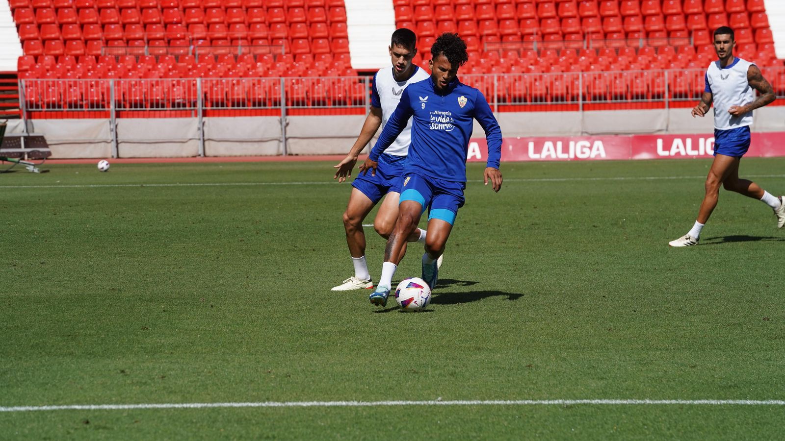 Luis Suárez podría regresar al once ocho meses después.
