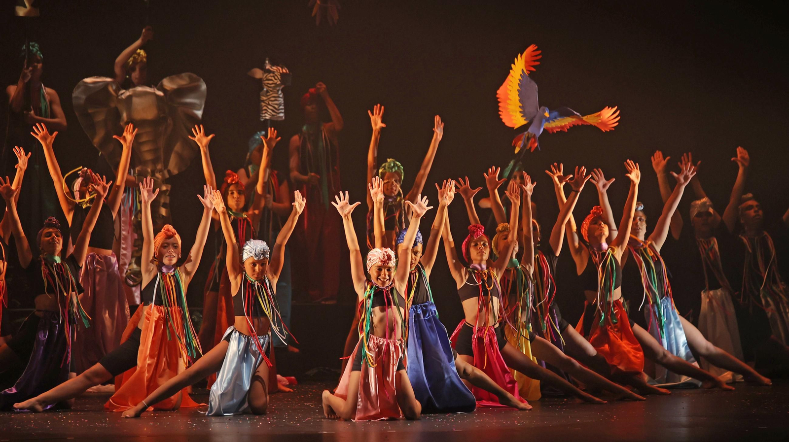 'África' el espectáculo de fin de curso de las Hermanas Sanchez en Jerez