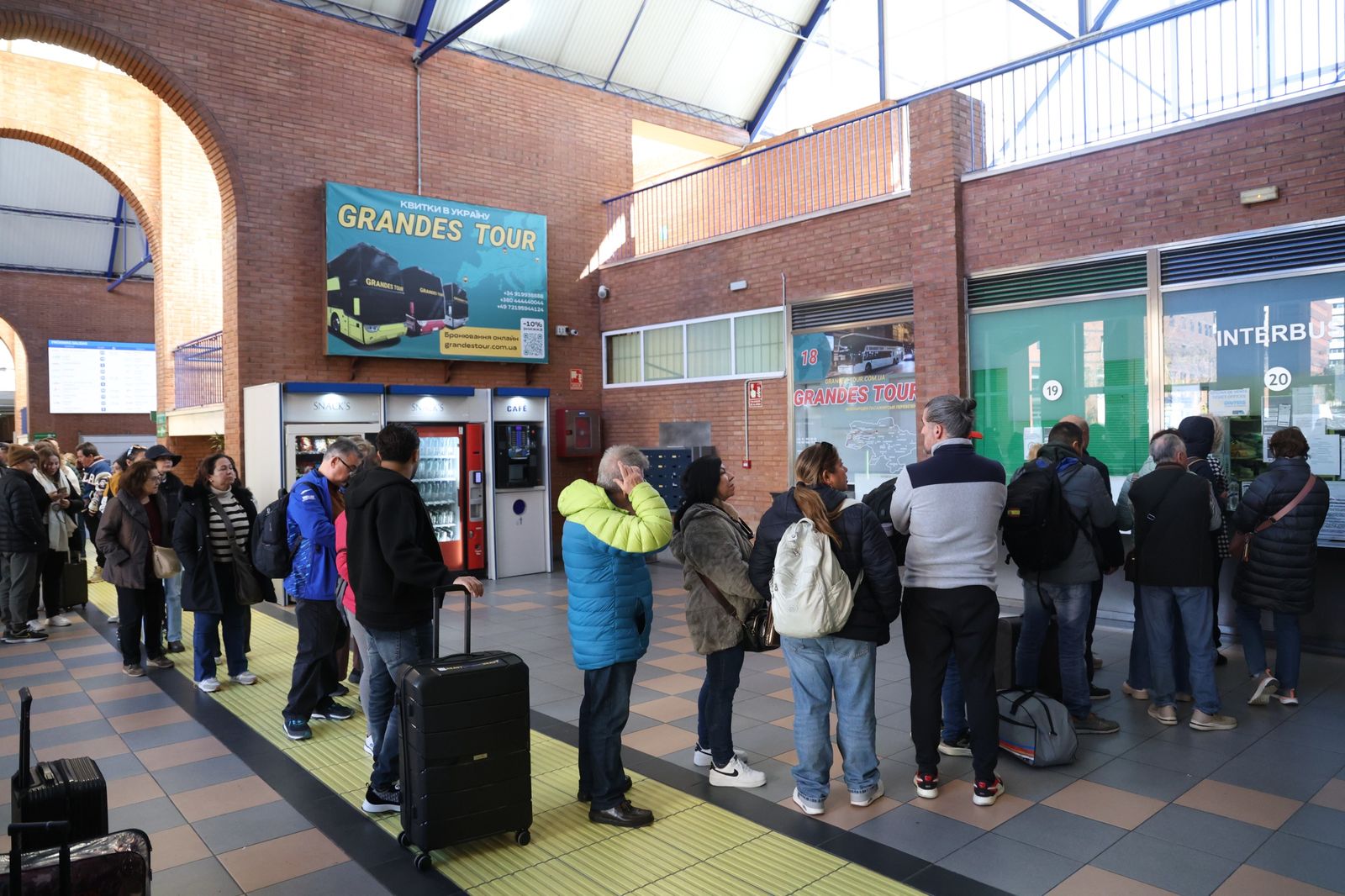 Cola en la Estación de Autobuses de Málaga
