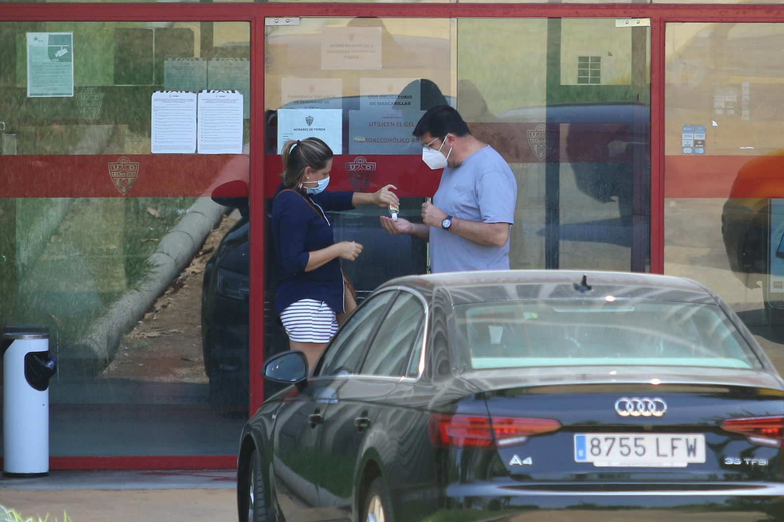 Las imágenes de la desinfección del Estadio del Mediterráneo