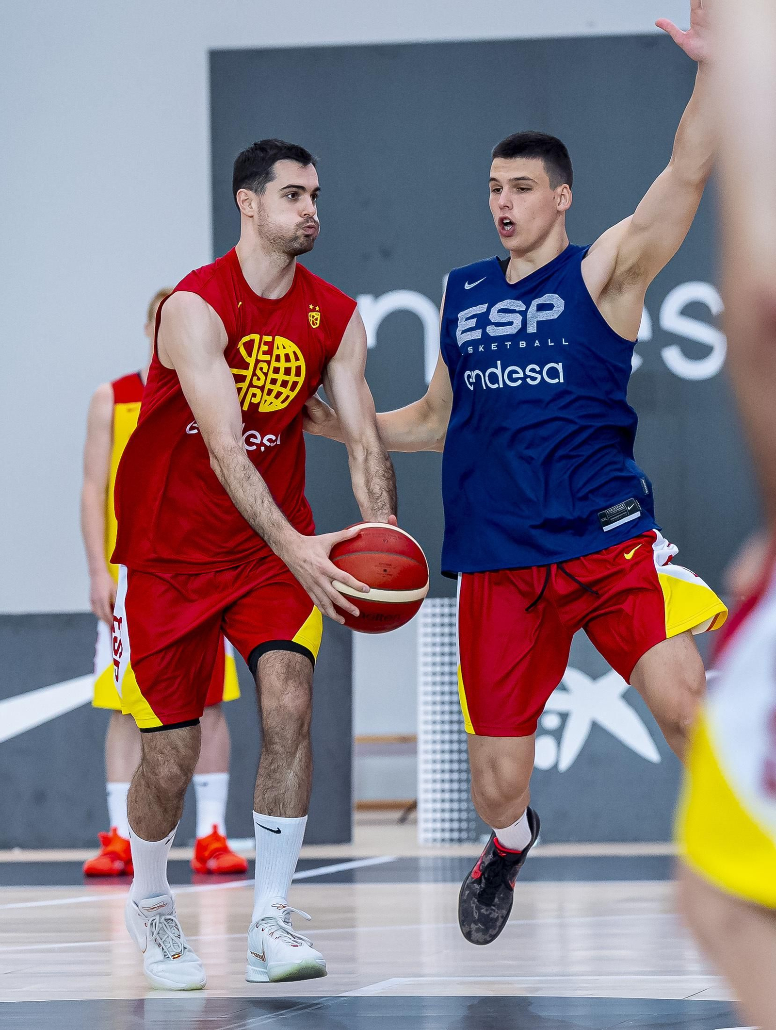 España vuelve a trabajar en Madrid con Alberto Díaz y Yankuba Sima España vuelve a trabajar en Madrid con Alberto Díaz y Yankuba Sima