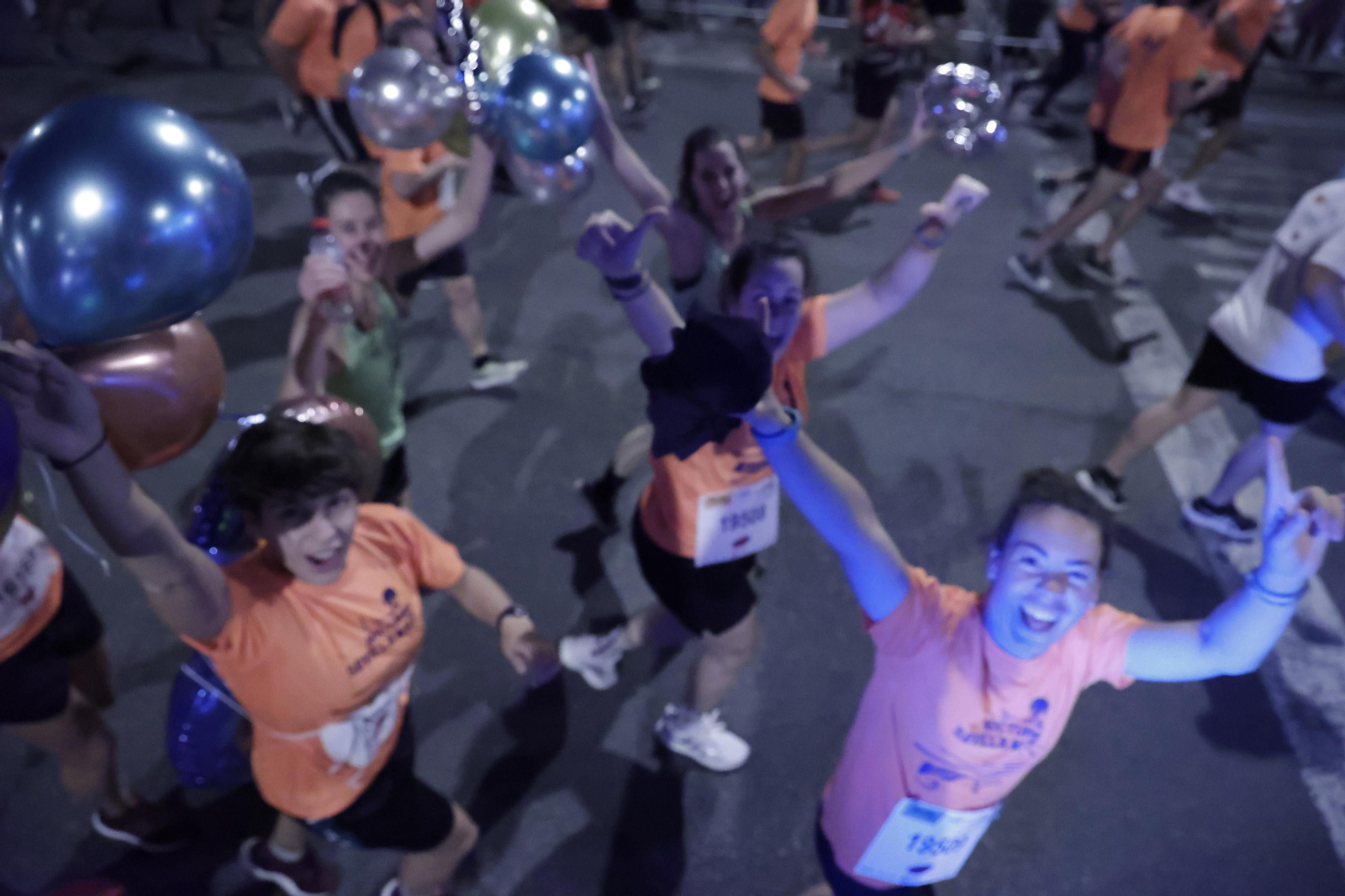 Búscate en la Carrera Nocturna de Sevilla (3)