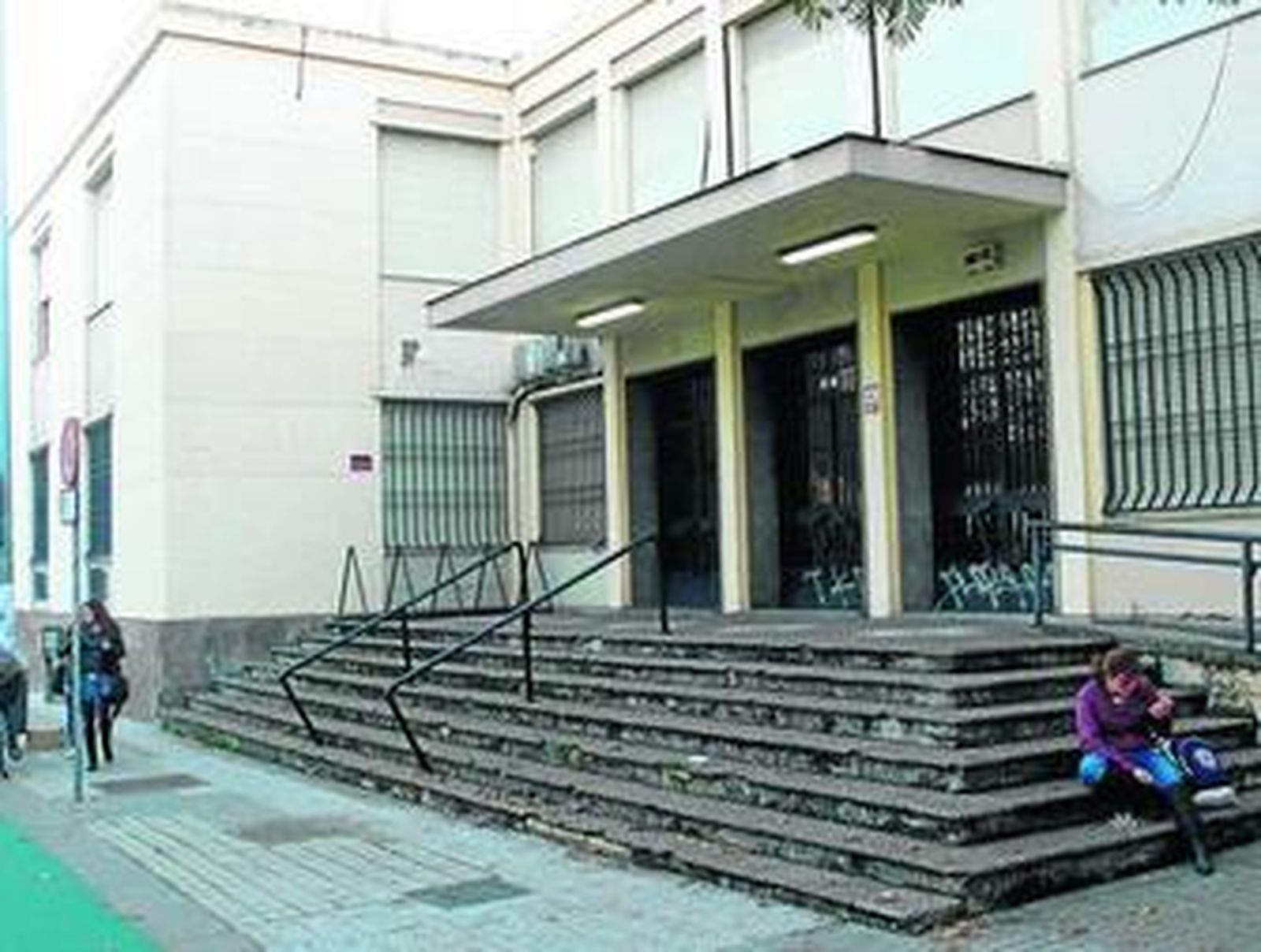 La antigua Facultad de Ciencias de la Educación, en la avenida Ciudad Jardín.