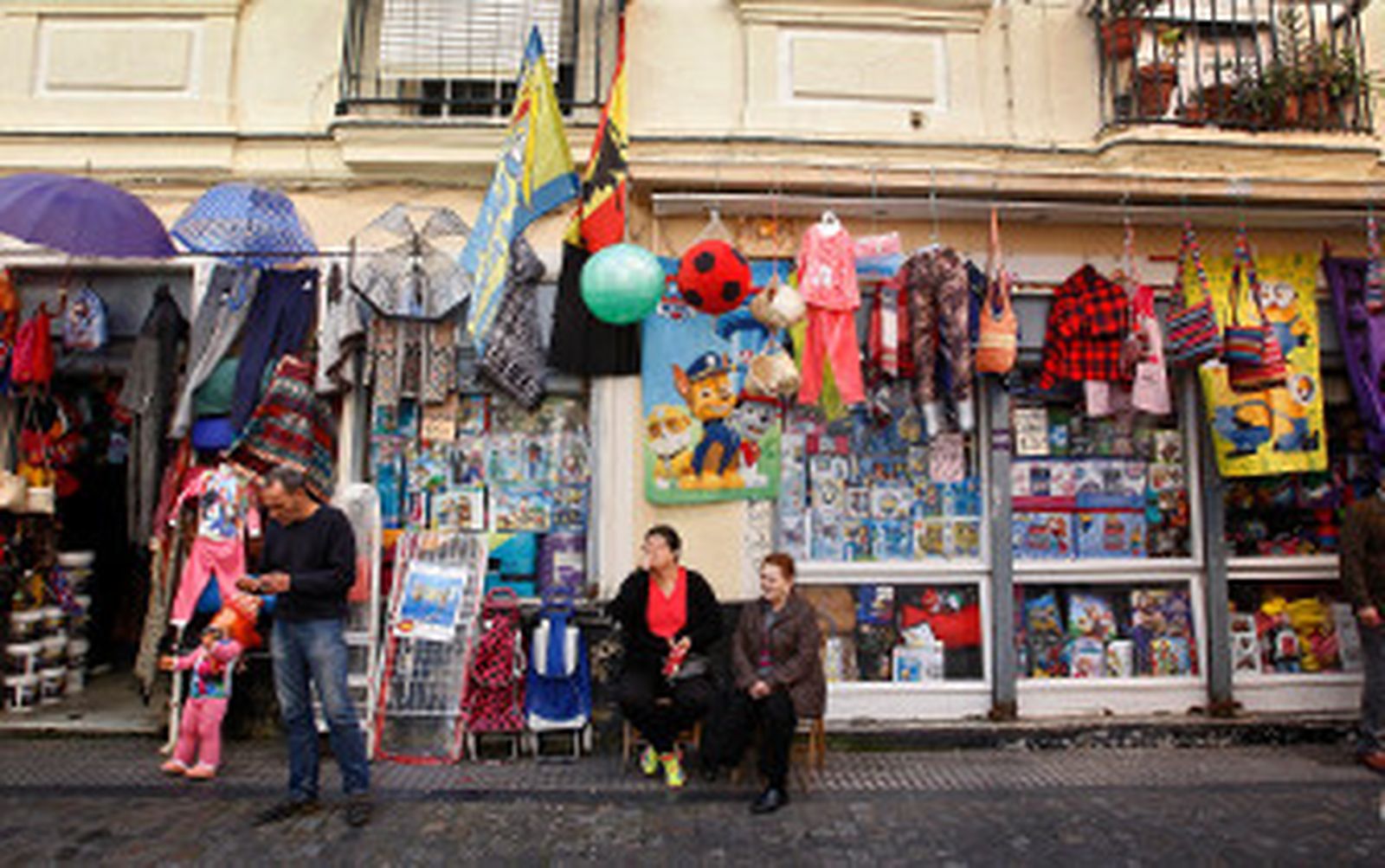 La Viña y el Mentidero, los barrios que más población pierden