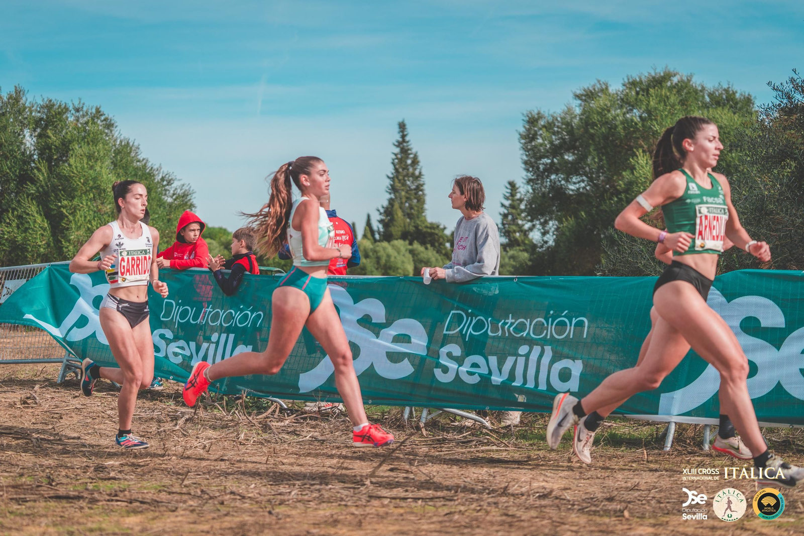 Búscate en las fotos del Cross de Itálica 2025 | 11