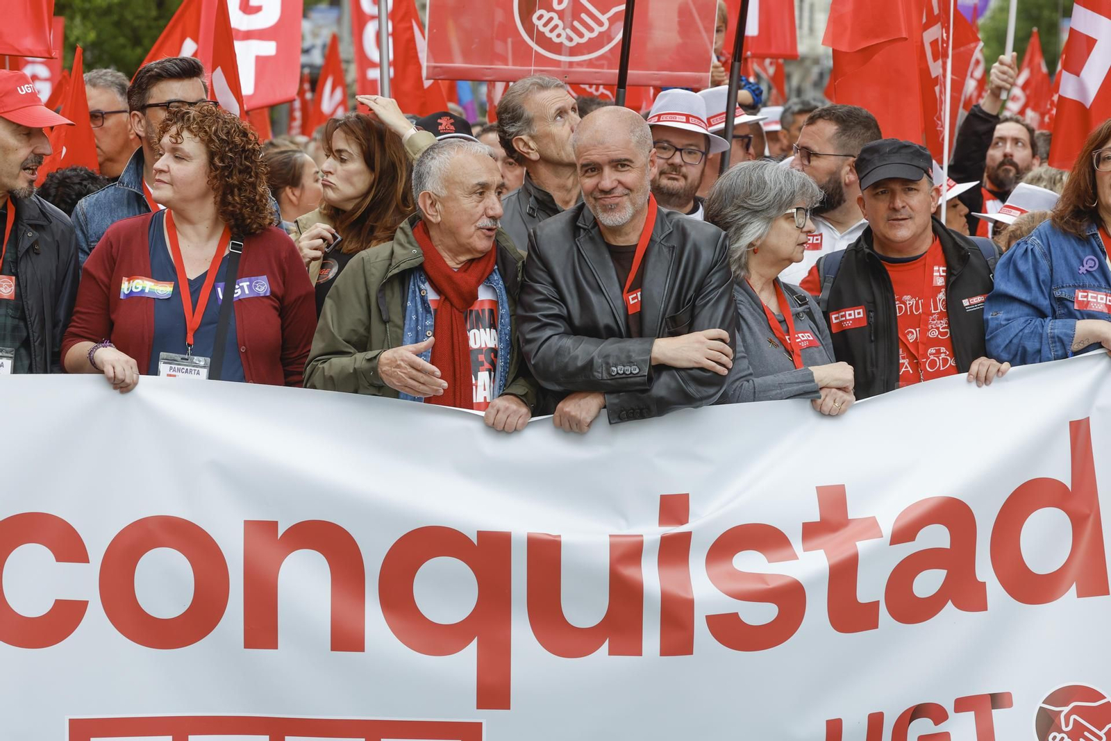 Los secretarios generales de CCOO y UGT, Unai Sordo y Pepe Álvarez, participan en la manifestación del Primero de Mayo en Madrid.