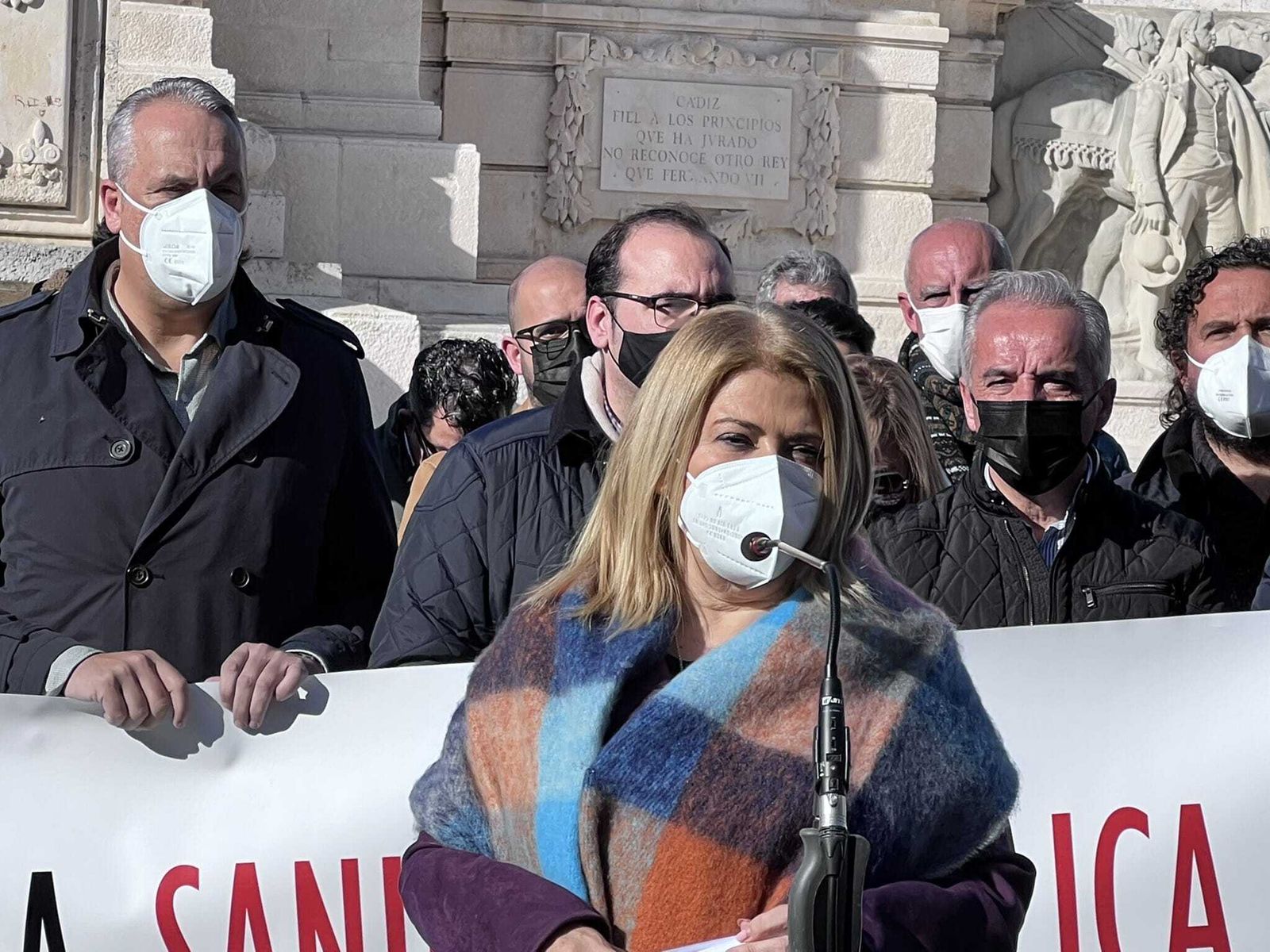 Mamen Sánchez, durante la concentración en la que ha participado en Cádiz.