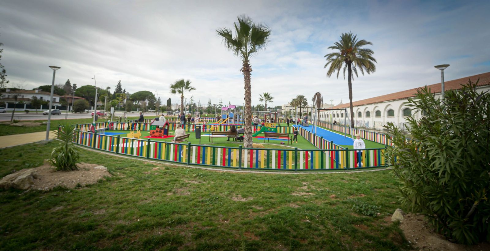 Imágenes del nuevo parque infantil de Croft en Jerez