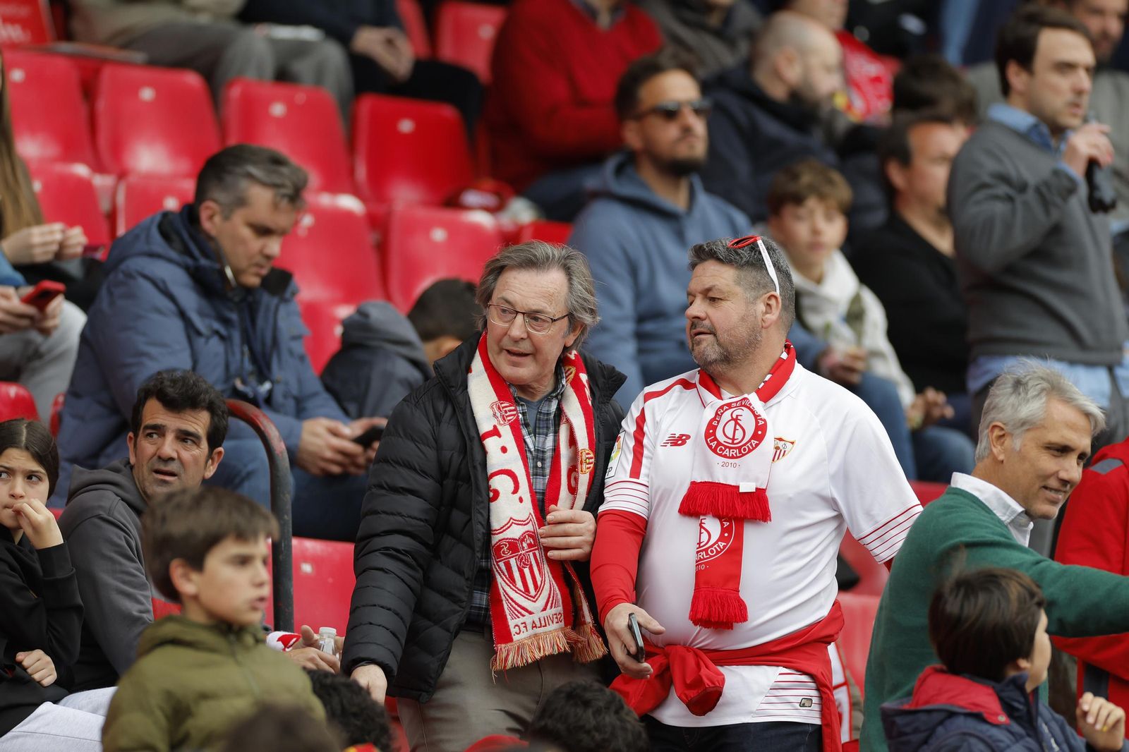 Búscate en las fotos del Sevilla fc - Athletic club