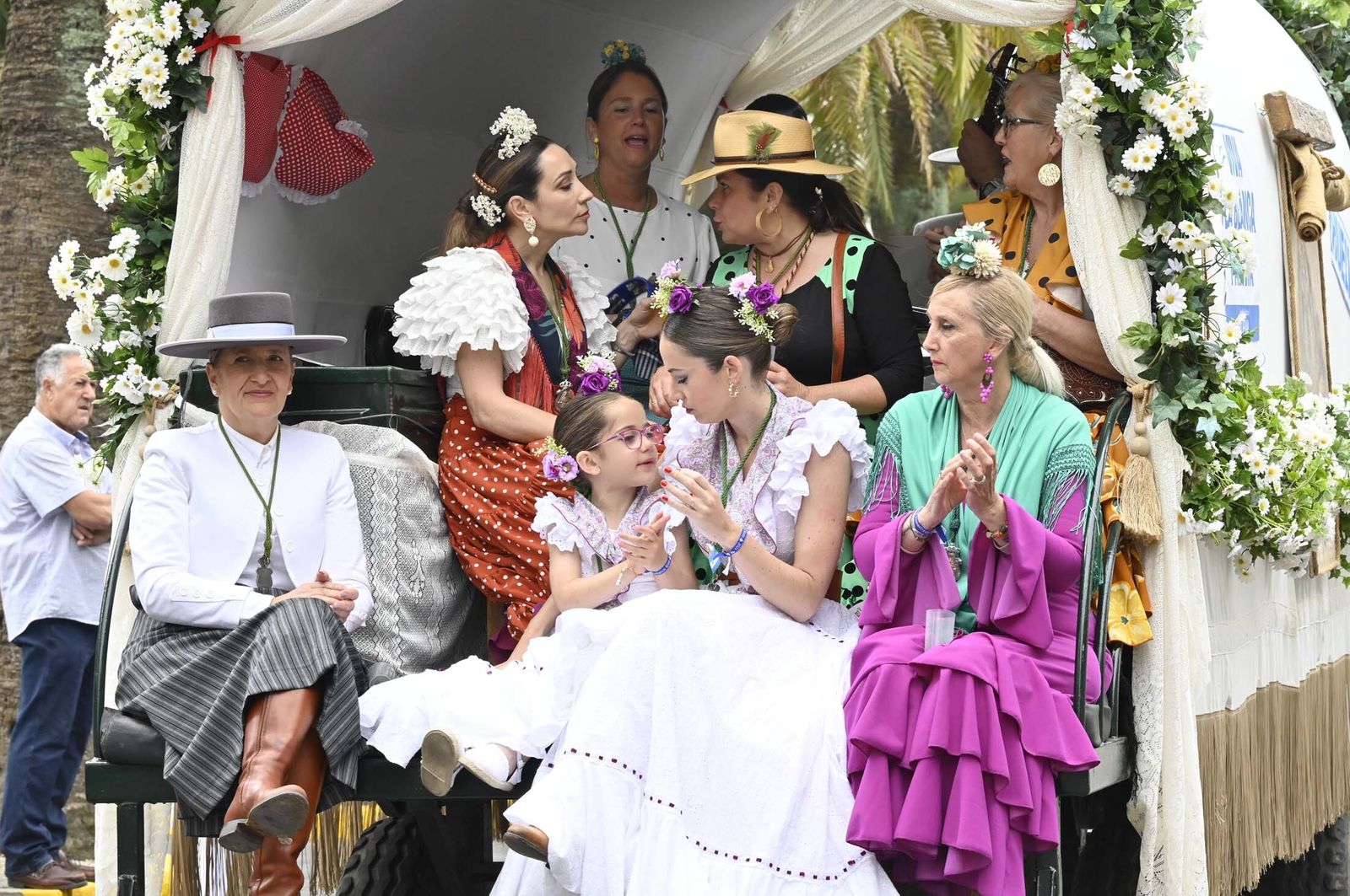 Imágenes de los carros de la Hermandad del Rocío de Huelva