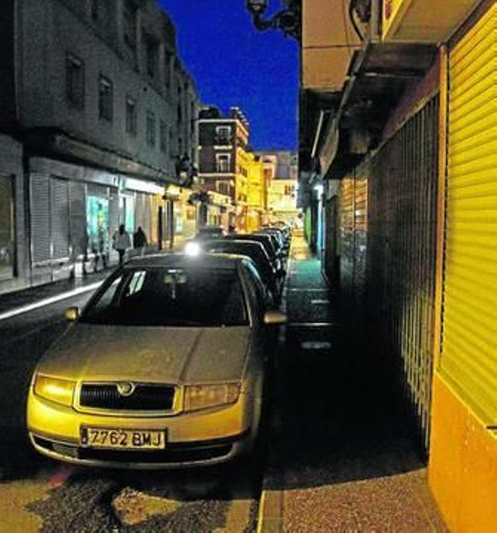 Imagen de la calle Aurora, ayer por la tarde.