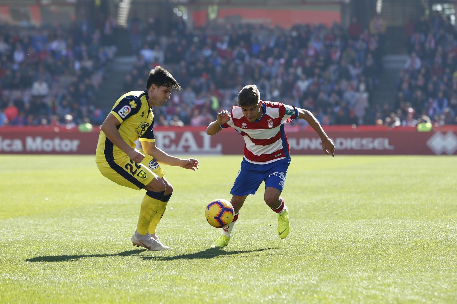 Pozo podría ser titular hoy en el once del Granada CF ante el Sporting.