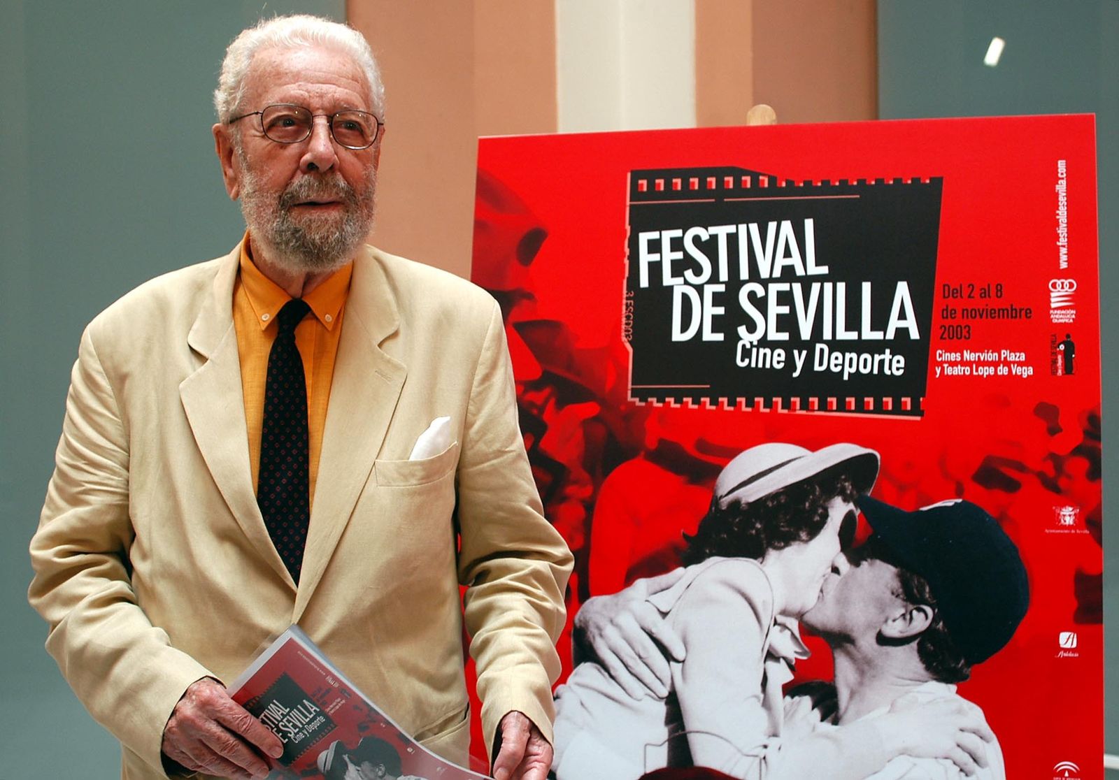 Berlanga, en una visita al Festival de Sevilla de Cine y Deporte.