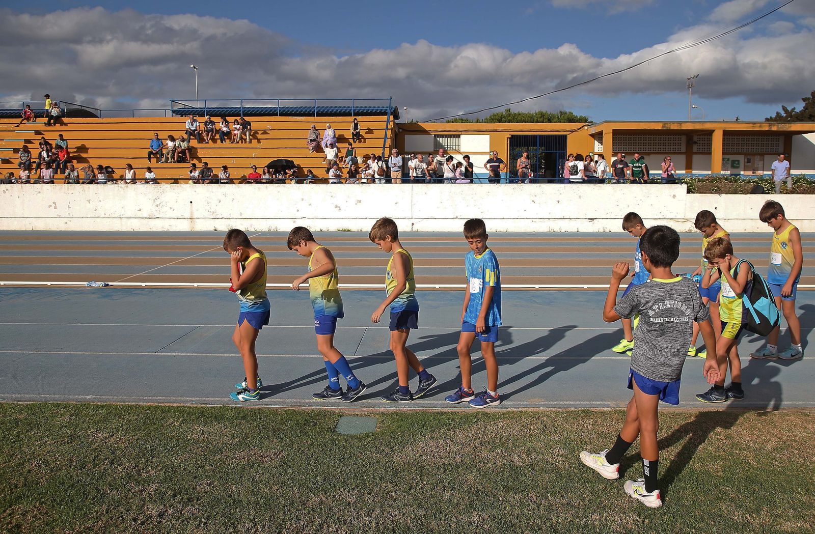 Los juegos municipales de atletismo sub-12 de Algeciras, en imágenes